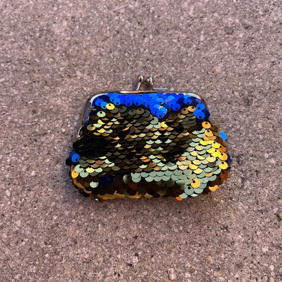 Sequin Clutch in Blue and Gold - Picture 3 of 9